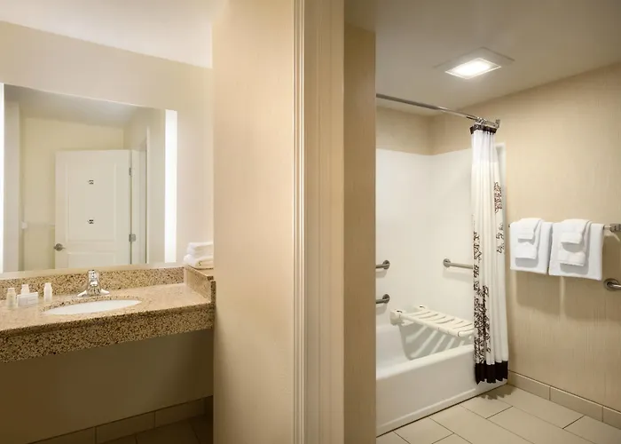 By Marriott Charleston North/ashley Phosphate