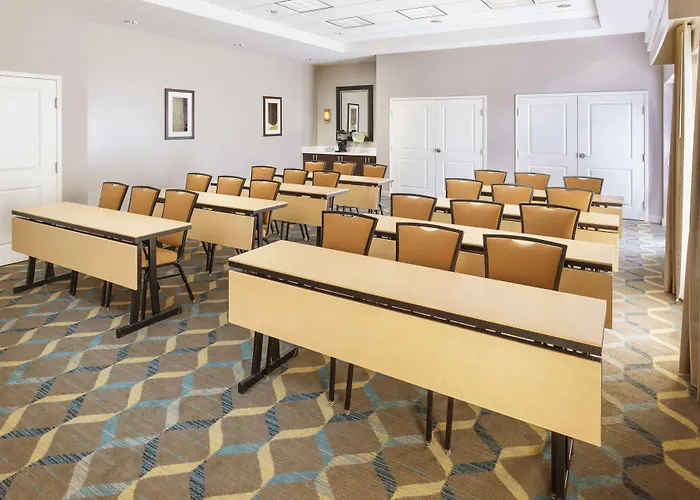 Hotel By Marriott Charleston North/ashley Phosphate