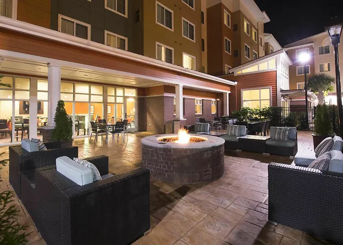 By Marriott Charleston North/ashley Phosphate Hotel