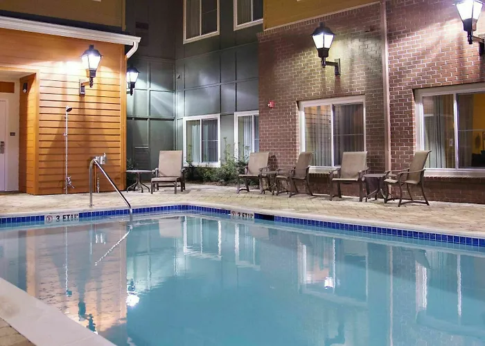 By Marriott Charleston North/ashley Phosphate Hotel North Charleston